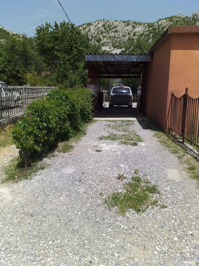 Apartman Donji Kraj Apartment Cetinje Exterior foto